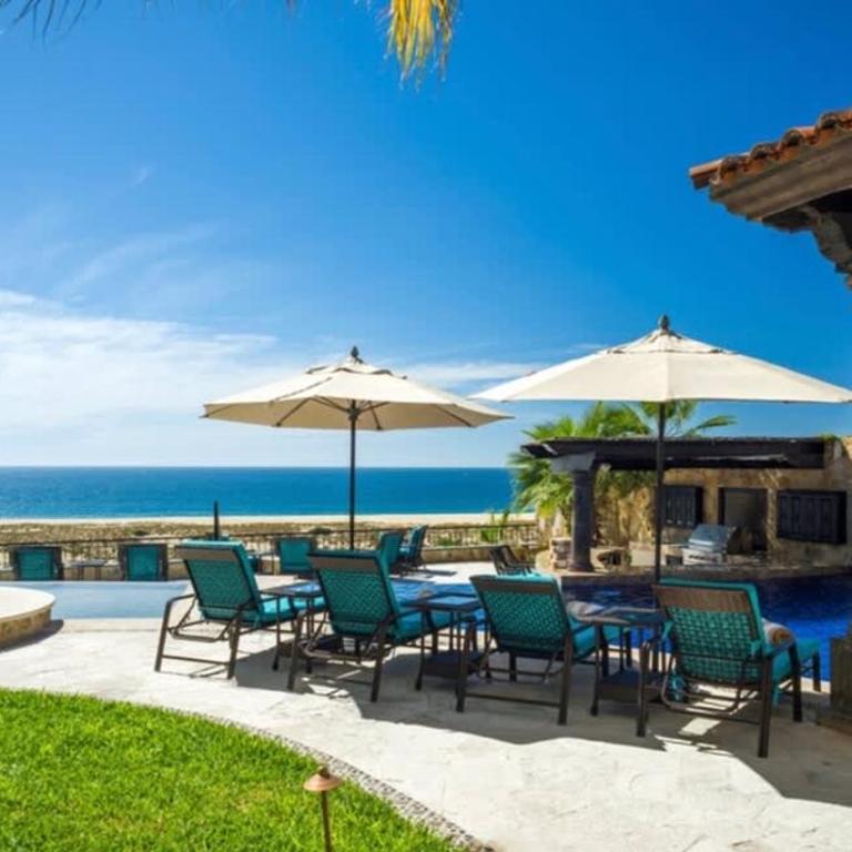4 BR Beachfront Villa Paradise at Novaispania - Villa - 12