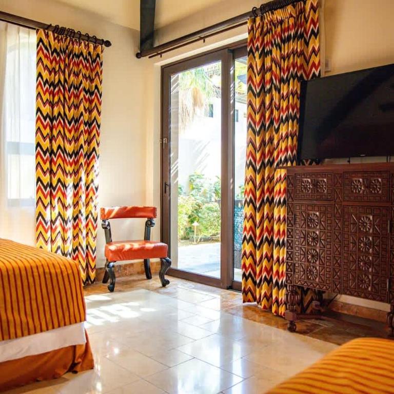 4 BR Beachfront Villa Paradise at Novaispania - Villa - 35