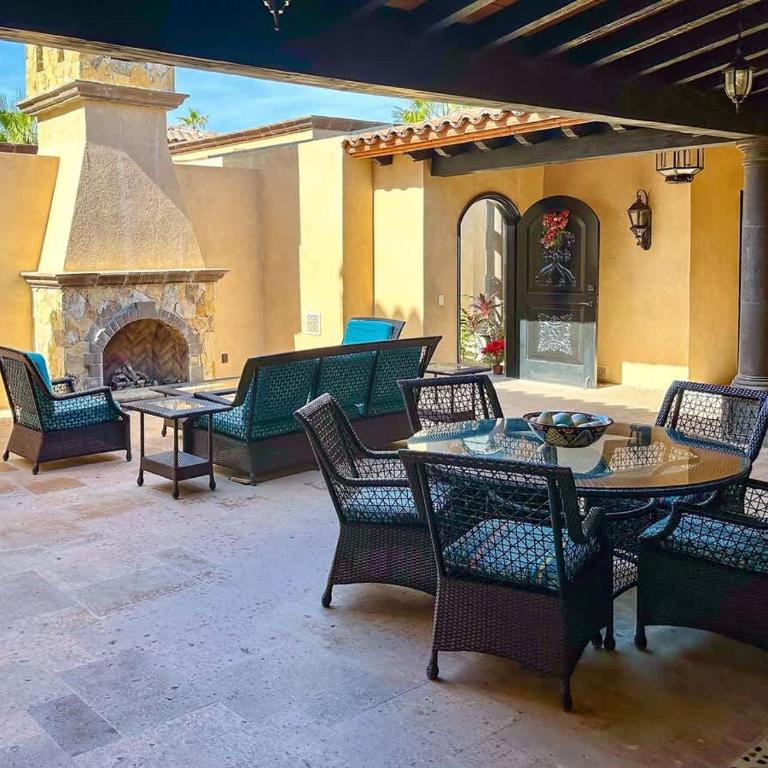 4 BR Beachfront Villa Paradise at Novaispania - Villa - 69