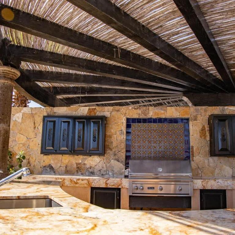 4 BR Beachfront Villa Paradise at Novaispania - Villa - 91