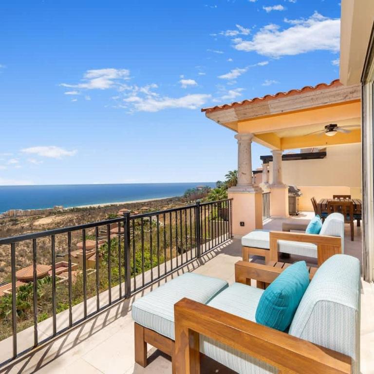 Unique Renovated Montecristo 3 BR Villa at Quivira - Villa - 8