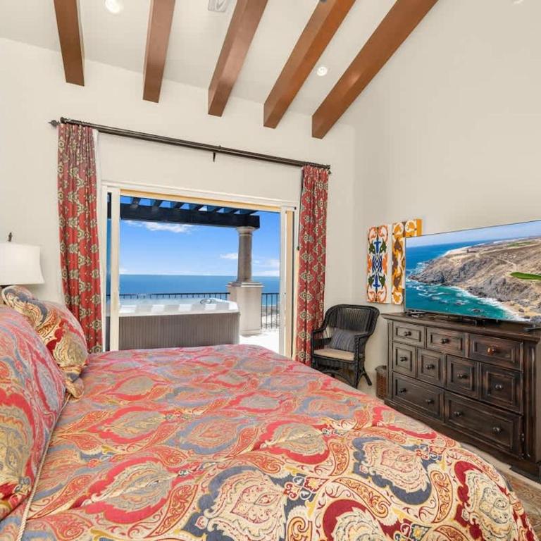 Unique Renovated Montecristo 3 BR Villa at Quivira - Villa - 10