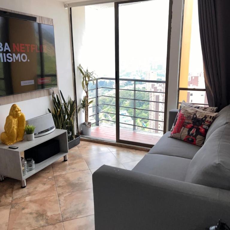 Beautiful 29th floor apartment with a view - Two-Bedroom Apartment - 12