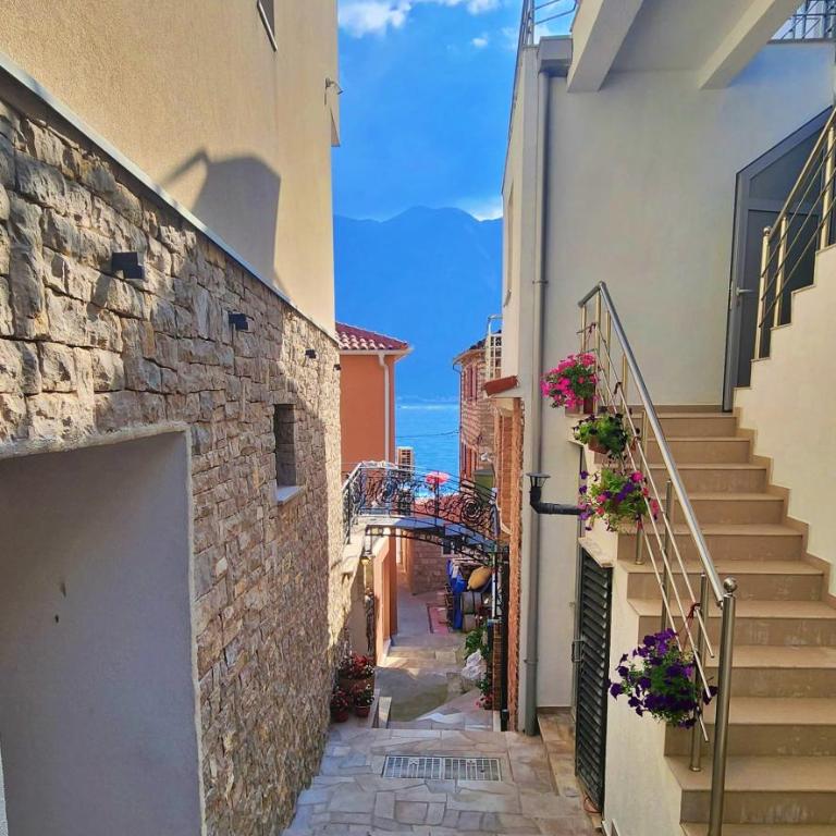 Apartments Bonaca - Studio Apartment with Sea View - 3