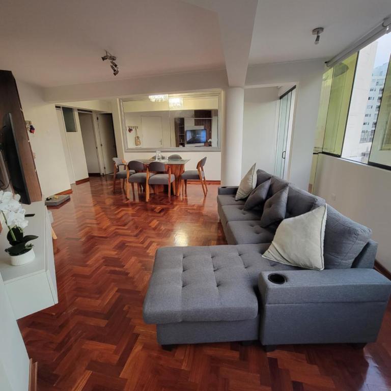 Apartamento Familiar Berlín - Miraflores - Two-Bedroom Apartment - 4
