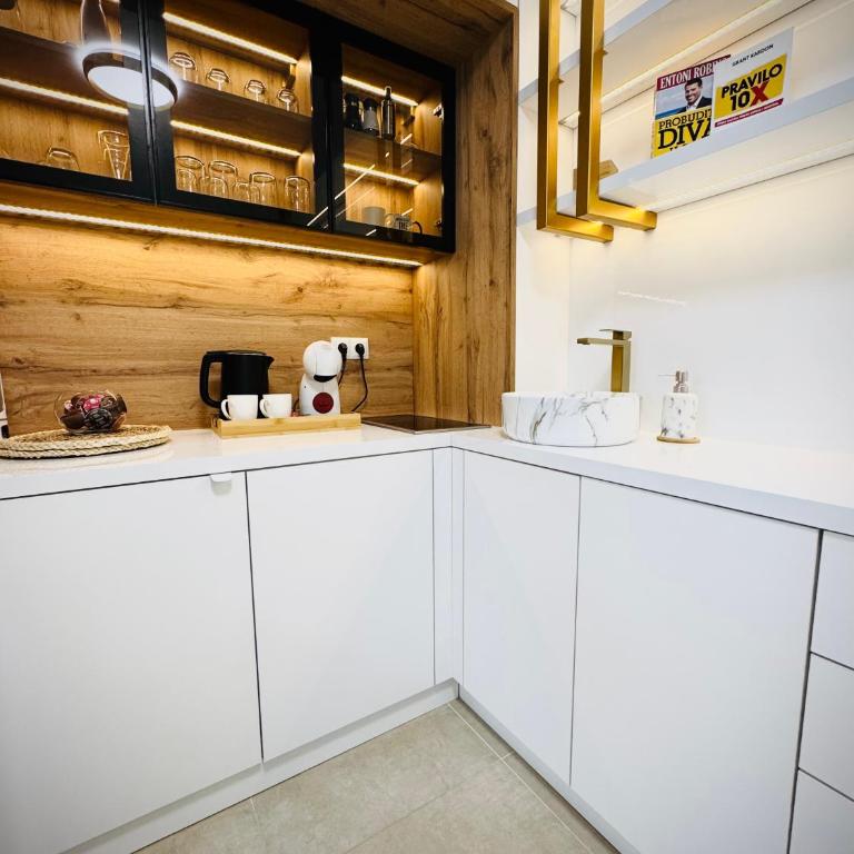 SOL LUX Tuzla - One-Bedroom Apartment - 43