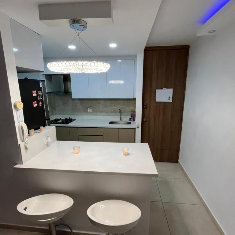 El encanto de Cartagena - Three-Bedroom Premium Apartment with Balcony - 22