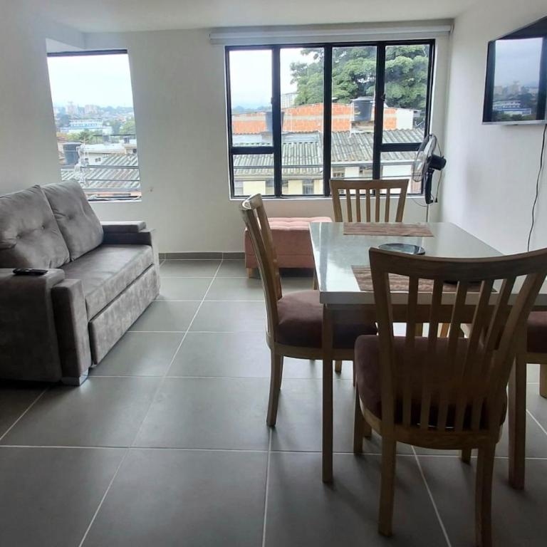 Denier House Fuente de los Rosales - A 5 minutos de Centros Comerciales - Apartamento de 2 dormitorios - 10