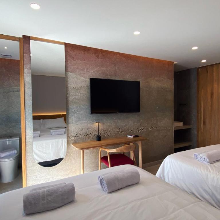 Waves & Ko - Premium Quadruple Room - 6