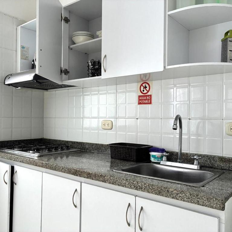 APARTAMENTO RODADERO CRISTAL In - One-Bedroom Apartment - 10