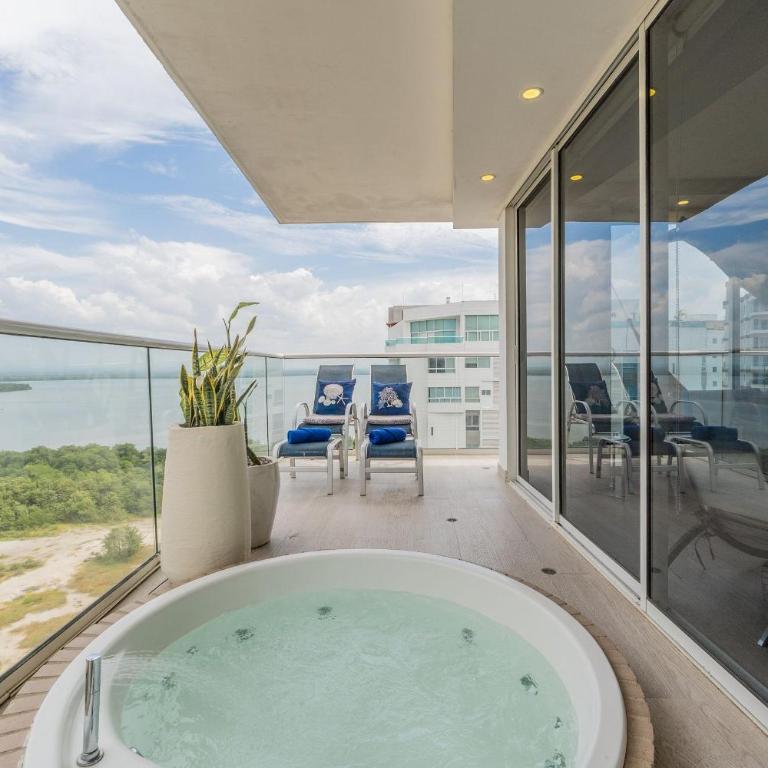 MQ1206 | Lujo, vista y jacuzzi privado 2BD - Two-Bedroom Apartment with Balcony - 25