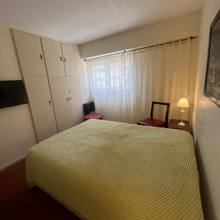 DEPARTAMENTO PINAMAR CENTRO 4 ambientes - Apartamento de 3 dormitorios con balcón - 4