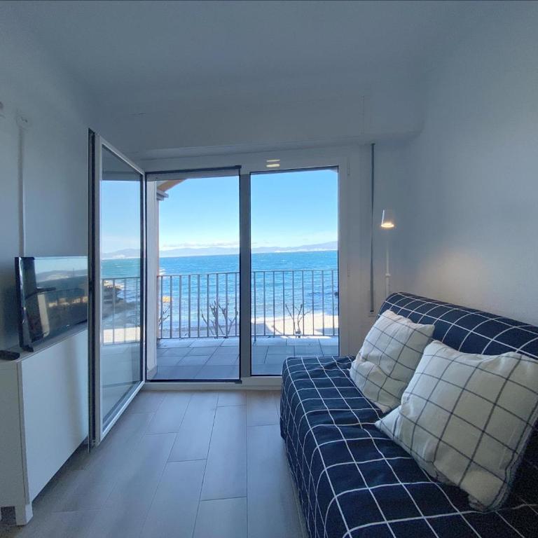 Hermoso apartamento en L'Escala, 1 habitación, terraza, cocina equipada, cerca de playas y comercios - HISP-7-37 - Appartement - 2
