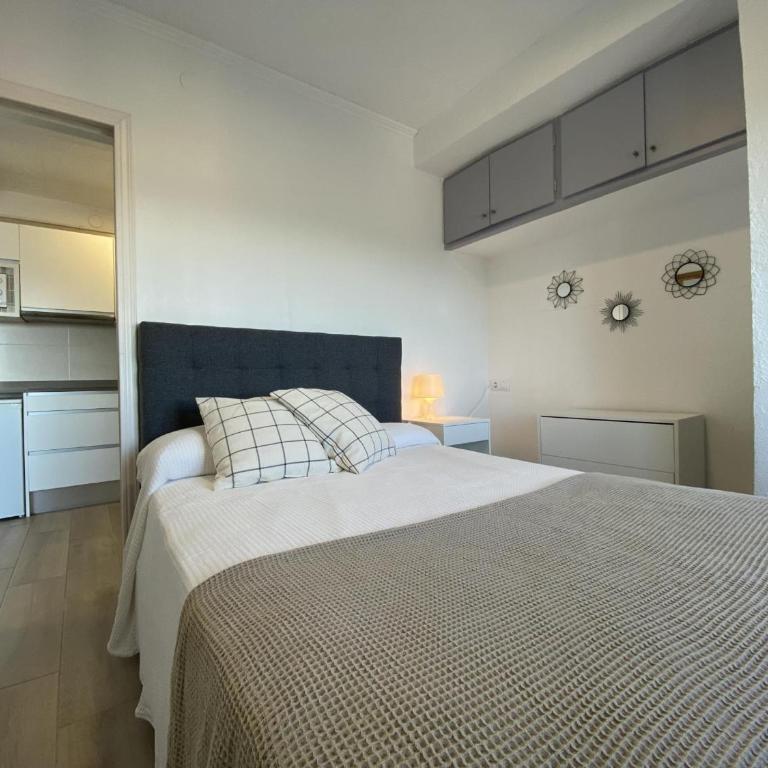Hermoso apartamento en L'Escala, 1 habitación, terraza, cocina equipada, cerca de playas y comercios - HISP-7-37 - Appartement - 9