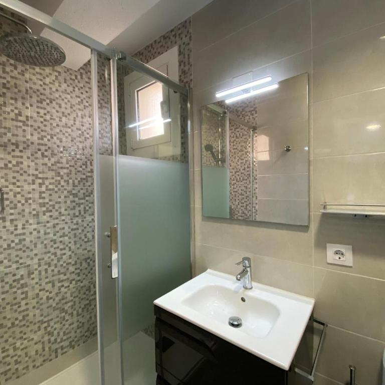 Hermoso apartamento en L'Escala, 1 habitación, terraza, cocina equipada, cerca de playas y comercios - HISP-7-37 - Appartement - 14