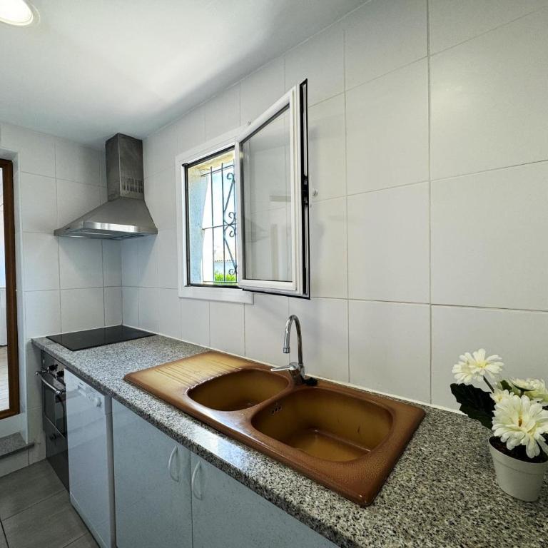 Casa familiar con piscina privada y terraza en L'Escala - HISP-7-76 - Villa - 11