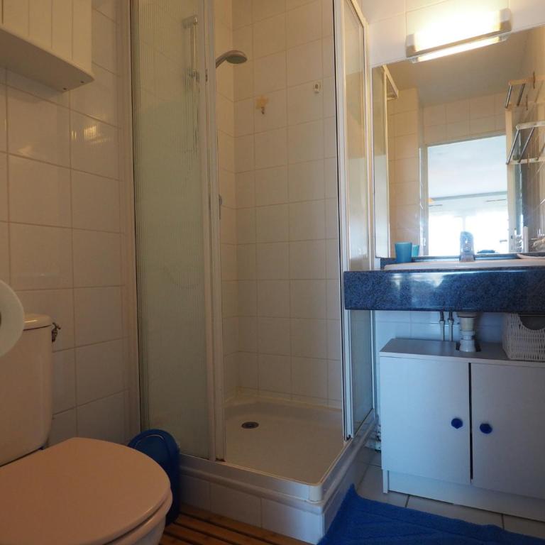 Charmant T2 avec balcon, parking inclus, proche plage et commerces - FR-1-474-291 - Apartamento - 11