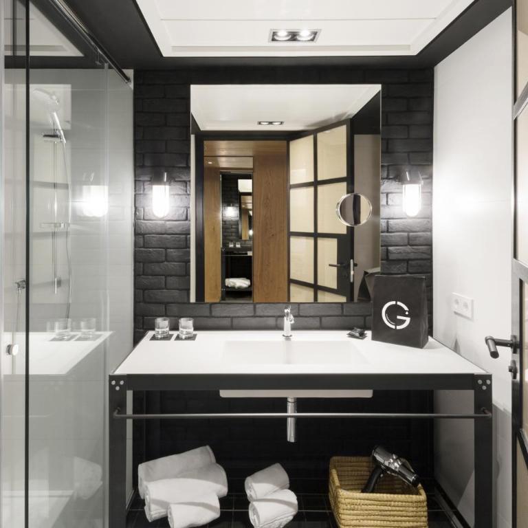 The Corner Hotel - Double or Twin Room - 3