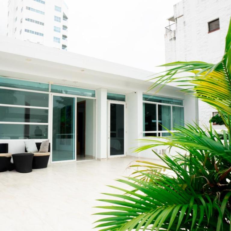 MQ CROWN HOUSE CASTIllO - Six-Bedroom House - 5
