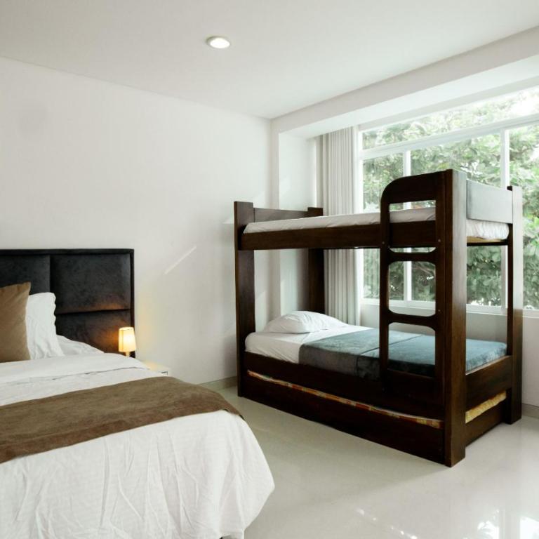 MQ CROWN HOUSE CASTIllO - Six-Bedroom House - 15
