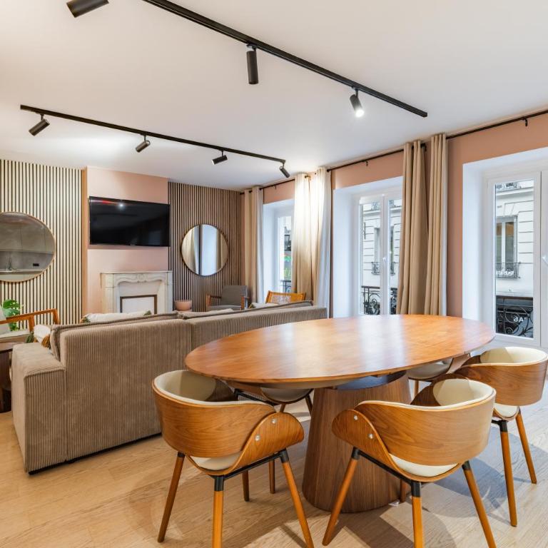 Chic 3-room air-conditioned apartment in the heart of the Marais - Two-Bedroom Apartment - 14