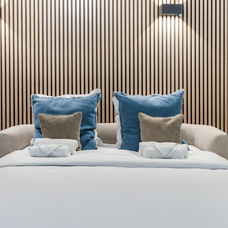 Chic 3-room air-conditioned apartment in the heart of the Marais - Two-Bedroom Apartment - 17