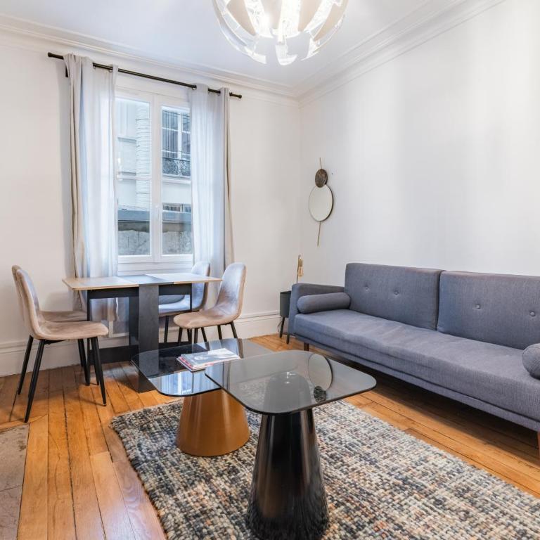 Beautiful air-conditioned apartment in the heart of the Marais - Two-Bedroom Apartment - 8