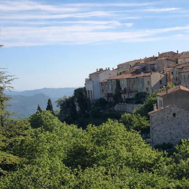 Gîte "Le Figuier de Saint Ce" Jardinet Terrasse Vue - Appartement 3 Chambres - 26