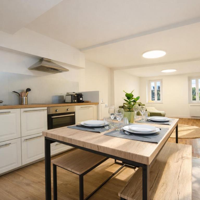 Centre Historique de Nantes - Grand T2 de 52 m - 4 personnes - Apartment mit 1 Schlafzimmer - 6