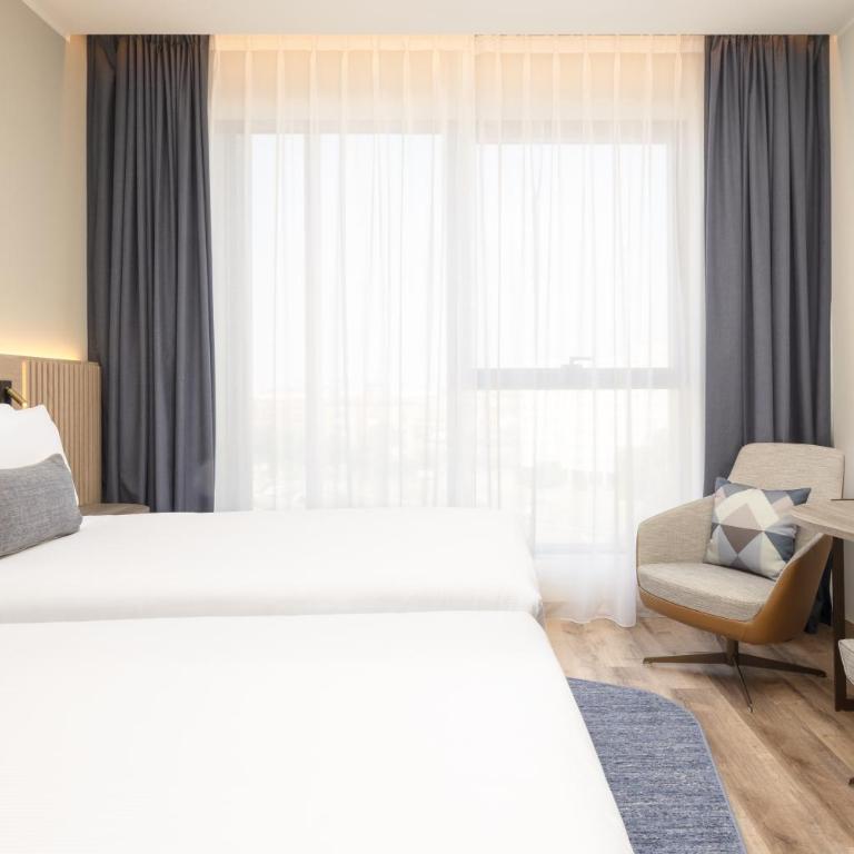 Courtyard by Marriott Milano Linate - Camera Deluxe Doppia con Letti Singoli - Piano Alto - 4
