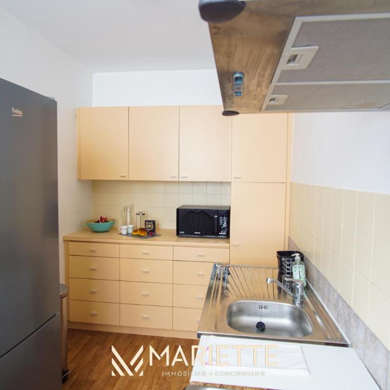 -BOSCO- Elegant T3 avec balcon et vue sur le port - Appartement - 22