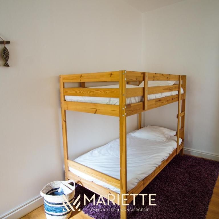 -BOSCO- Elegant T3 avec balcon et vue sur le port - Appartement - 19