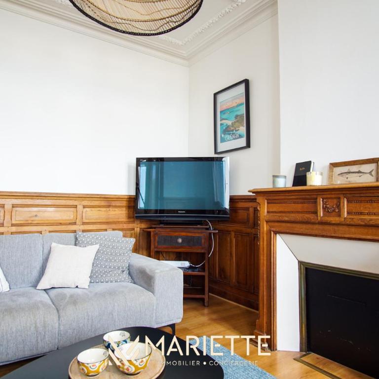-BOSCO- Elegant T3 avec balcon et vue sur le port - Appartement - 14