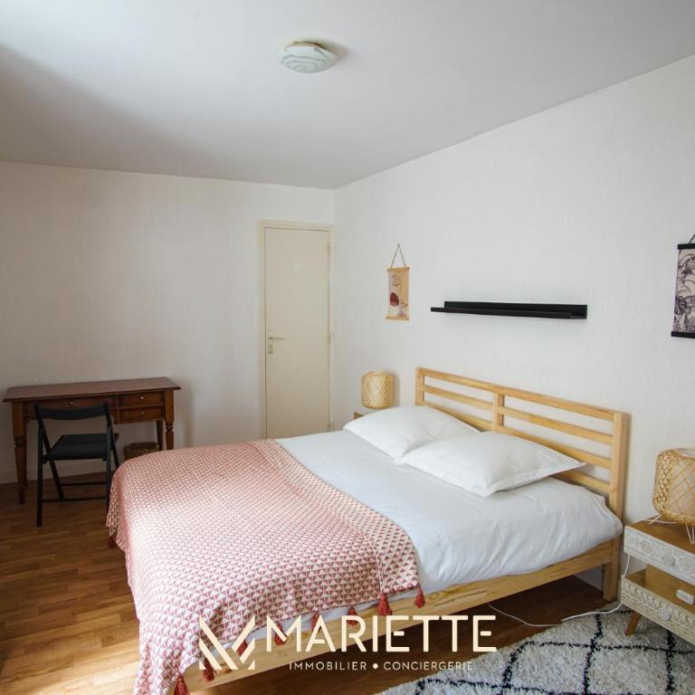 -BOSCO- Elegant T3 avec balcon et vue sur le port - Appartement - 4