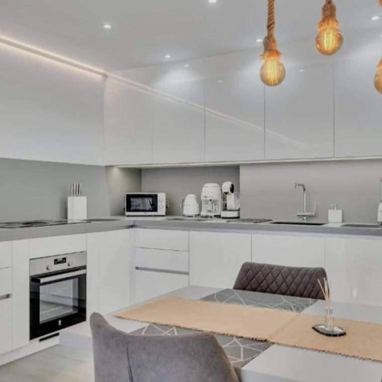 Vista Castillo - One-Bedroom Apartment - 6