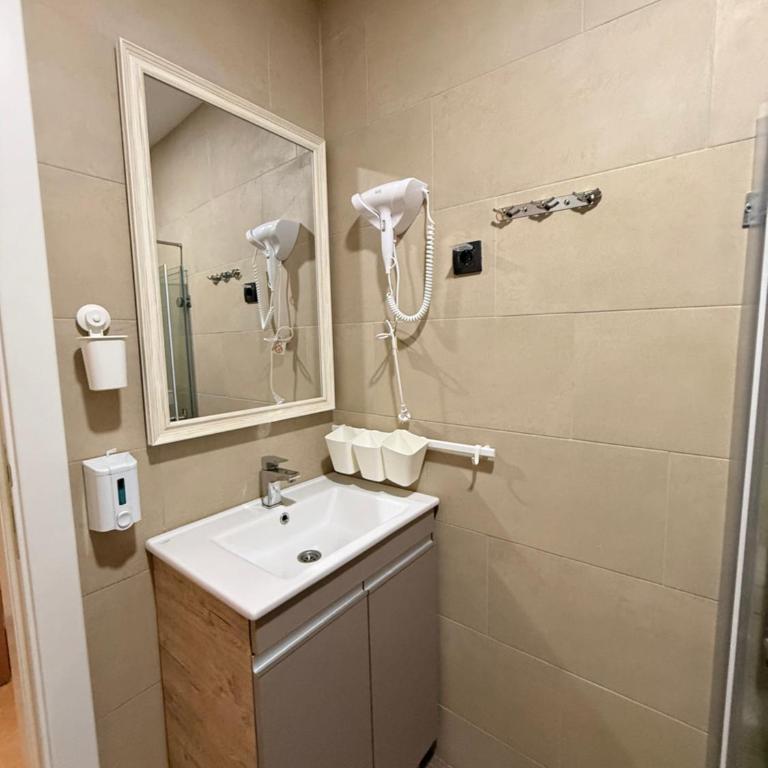 Mountain Nest - Milmari Resort & Spa - One-Bedroom Apartment - 15