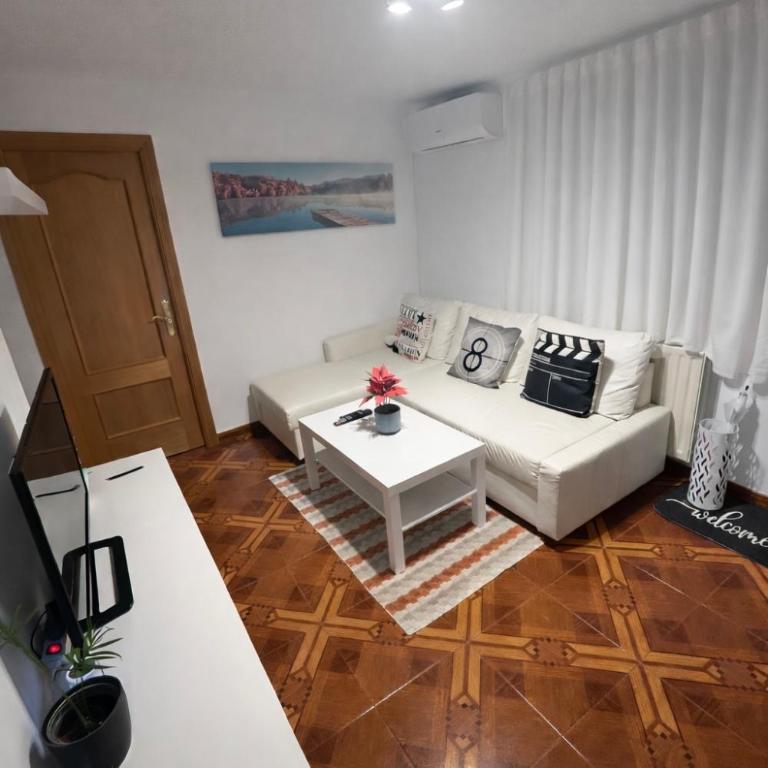 Habitación Privada en piso compartido Madrid, céntrico Metro a 3 min - Habitación Individual con baño compartido - 13
