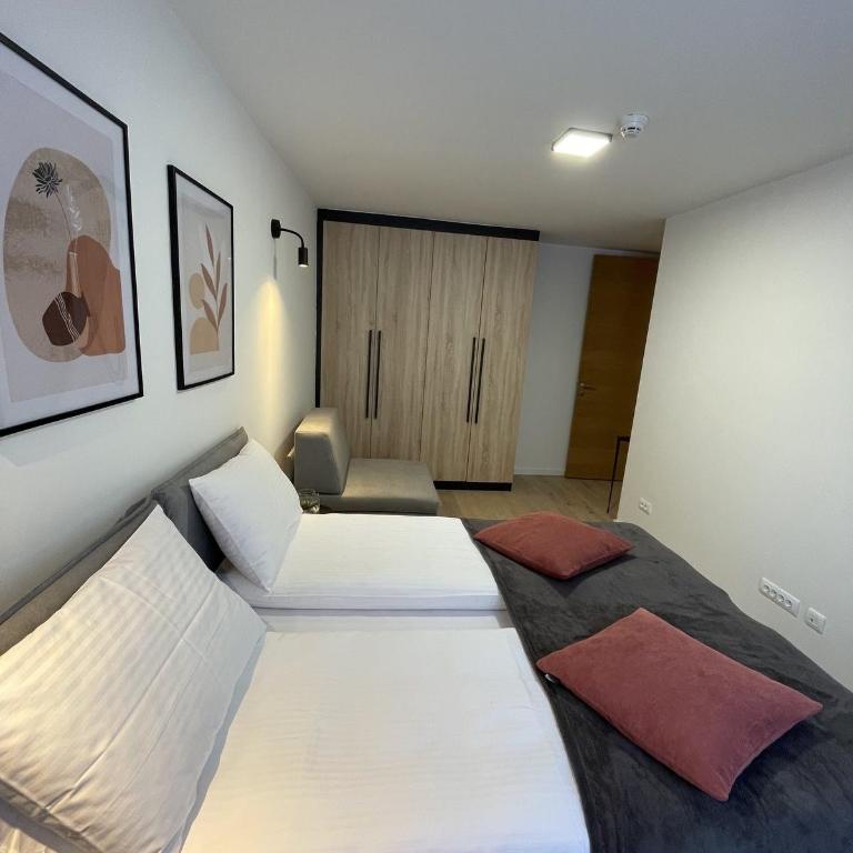 Olimpijska kuca 202 - Two-Bedroom Apartment with Balcony - 1