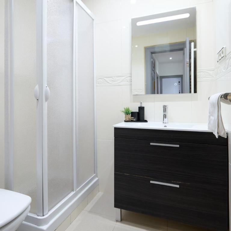 Apartamento Madrid Centro - Two-Bedroom Apartment - 24