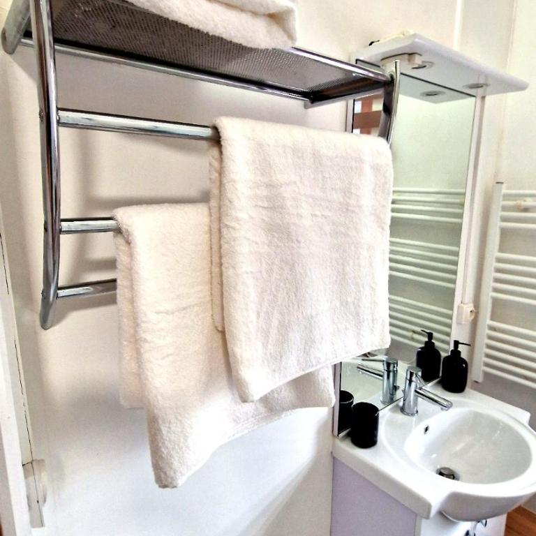 Appartement T2 au calme 10 min de métro Barriere de paris , Lavache - Appartement 1 Chambre - 3