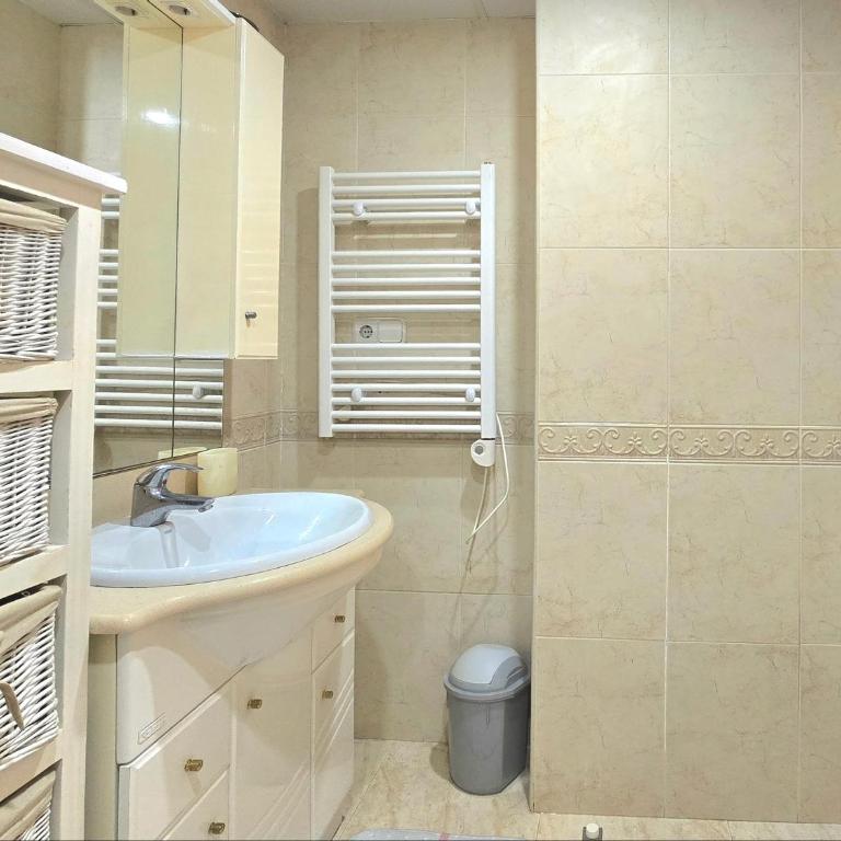 Apartment SOL Go2lloret - Apartamento Ático - 15