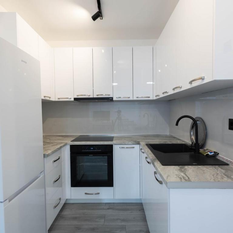 Elara Stay - Deluks Apartman sa 2 Spavaće Sobe - 4