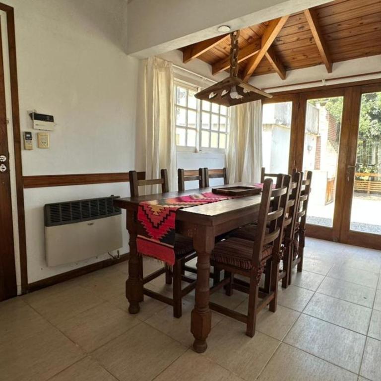 Casa Pinamar Centro Iglesia 80mt Mar 2 Dormitorios 1 Baño - Casa de 2 dormitorios - 17