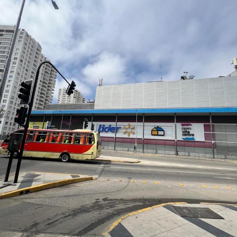 Dpto Calle Limache Frente al terminal de Viña Del Mar - One-Bedroom Apartment - 7