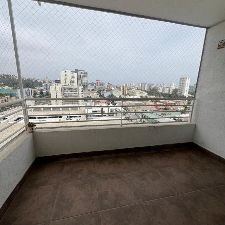 Dpto Calle Limache Frente al terminal de Viña Del Mar - One-Bedroom Apartment - 9