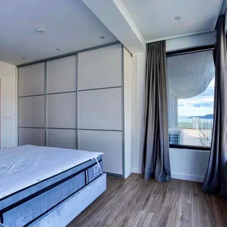 The best view in Montenegro - Three-Bedroom Apartment - Oceanfront - 32