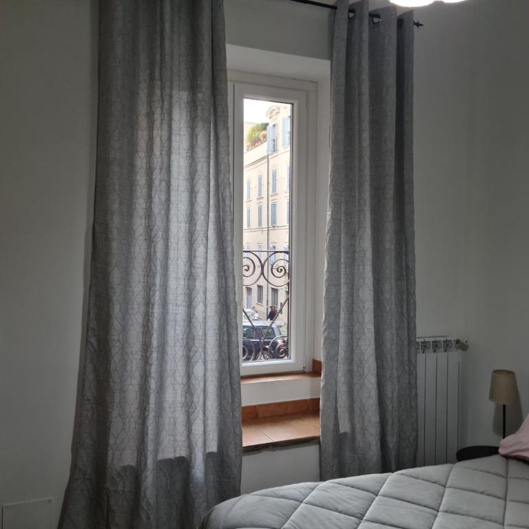 Il Grillo ai Fori Romani - Appartamento con 2 Camere da Letto - 3