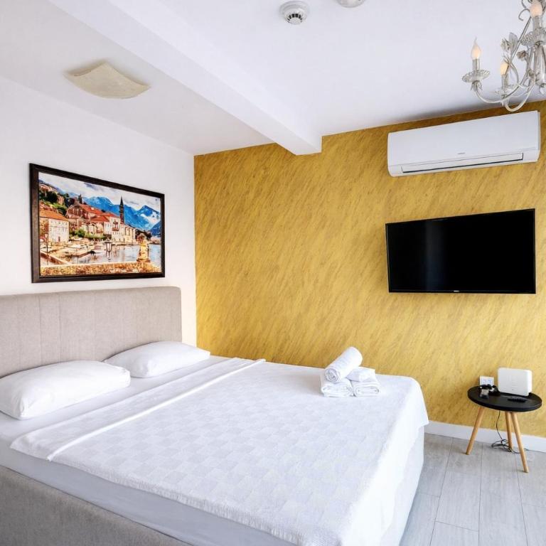 Apartments Bonaca - Studio Apartment with Sea View - 2