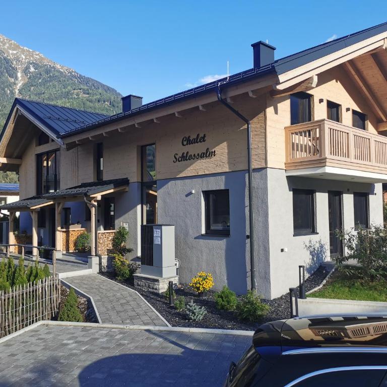 Villa Chalet Schlossalm bis 9 Personen - Ferienhaus mit 3 Schlafzimmern - 2