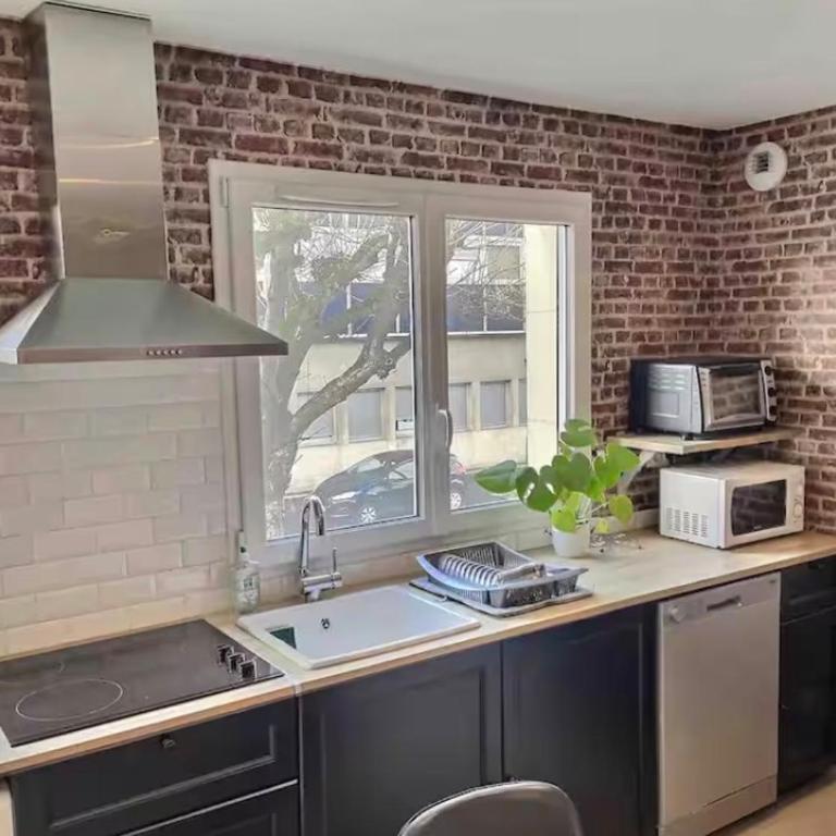 Appartement lumineux 45 m2 avec parking proche gare et centre de Reims - Appartamento con 1 Camera da Letto - 7